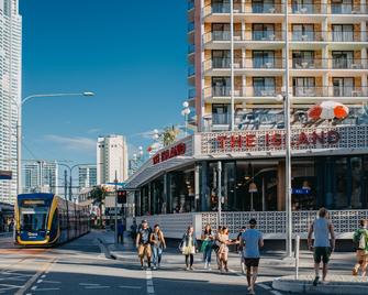 The Island Gold Coast - Surfers Paradise