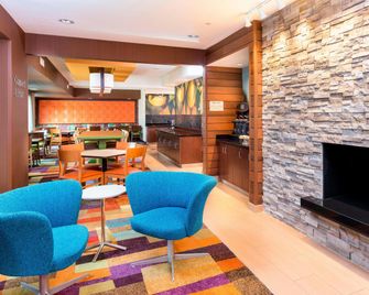 Fairfield Inn & Suites by Marriott Galesburg - Galesburg - Wohnzimmer