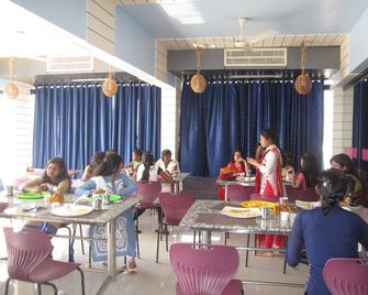 Chithra Hotel - Kanyakumari - Restaurant