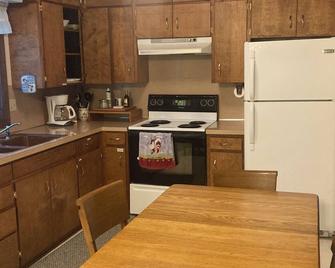 Charming 2-bedroom cottage in Fish Creek with AC, heat, WiFi - Fish Creek