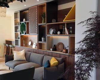 Holiday Inn Dijon Sud - Longvic - Longvic - Gebouw