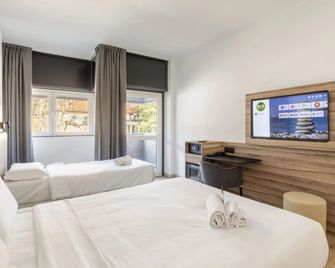 B&b Hotel Como Baradello - Como - Camera da letto