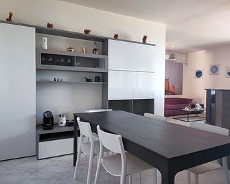 Bed & Breakfast La Posada - Barletta - Jadalnia