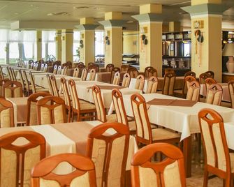 Világos Hotel Balatonvilágos - Balatonvilágos - Restaurante