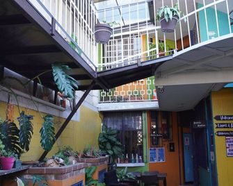 Hostal Guatefriends - Guatemala