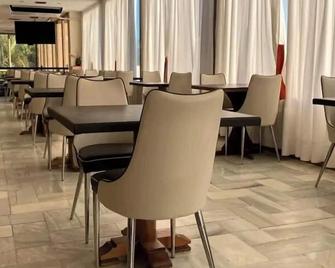 Intersur Colon Hotel - Colón - Restaurante