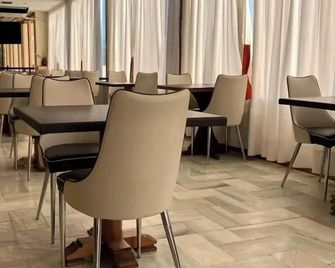 Intersur Colon Hotel - Colón - Restaurante