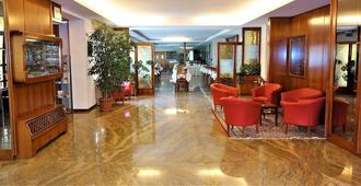 克羅齊比安卡歐洲酒店 - 維羅納 - 維羅那 - 大廳