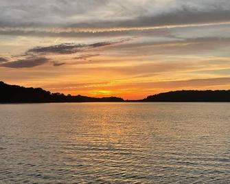 Log Cabin 9 at Osborn Boat Ramp on Patoka Lake - French Lick - Outdoors view