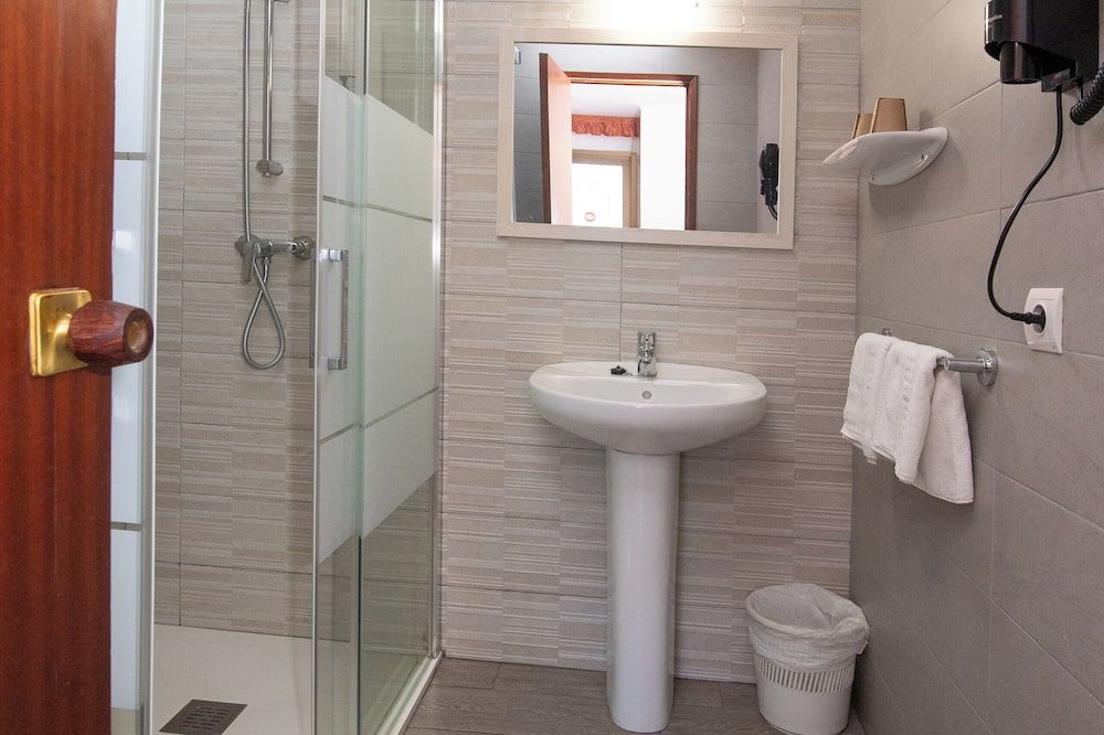 Hostal Montaña - San Antonio de Portmany - Baño