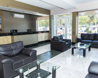 Hotel Gran Via - ורה קרוז - לובי