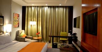 Holiday Inn Jeddah Gateway - Dschidda - Schlafzimmer