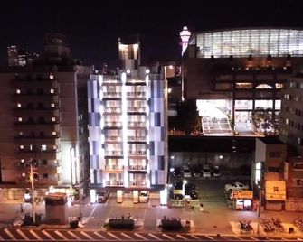 Hotel Taiyo - Osaka - Vista del exterior