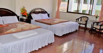 Duy Phuong Hotel - Dalat - Bedroom