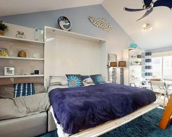 Provincetown Waterfront Studio - Provincetown - Bedroom