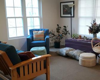 Perfect Retreat Spot in Quiet Cove - Jay - Sala de estar