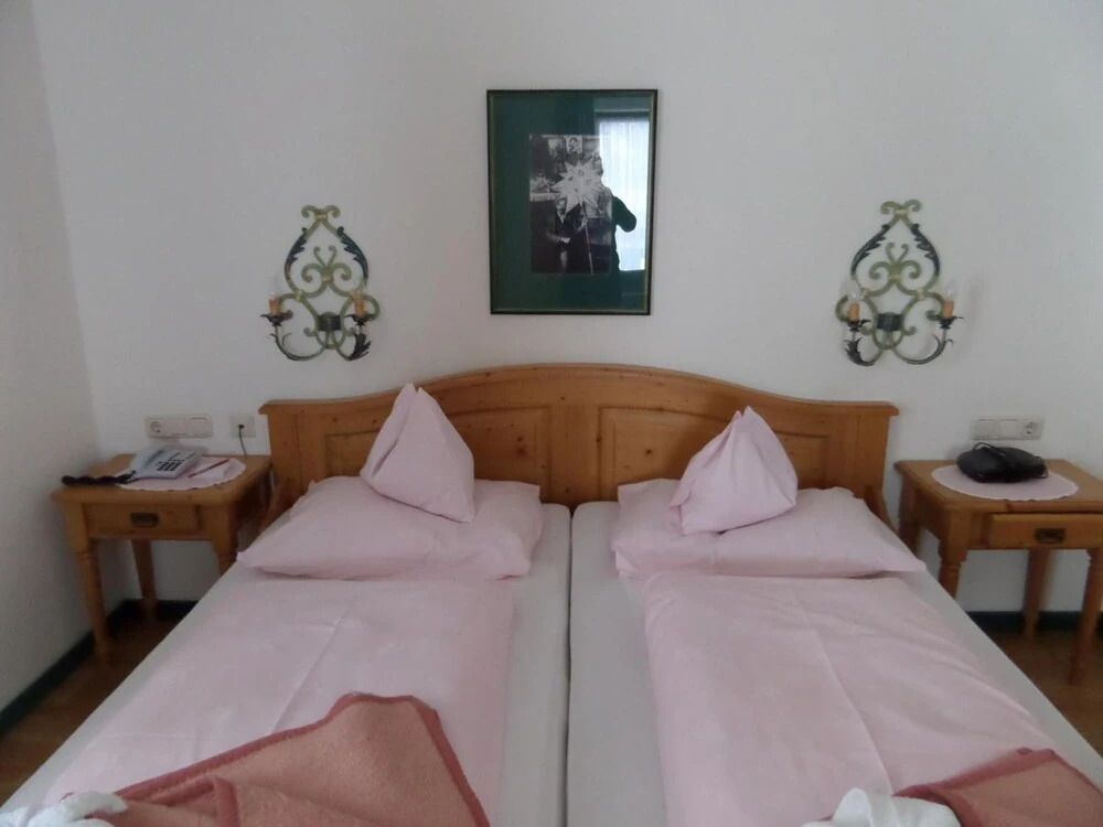 Hotel Kärntnerhof - הייליגנבלוט - חדר שינה