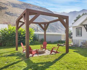 Salmon River Cabin #202 - Riggins - Patio