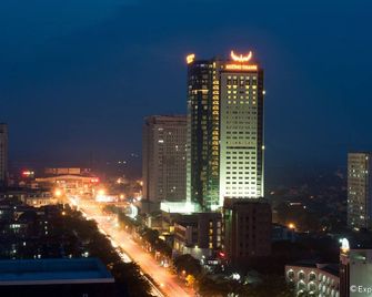 Muong Thanh Luxury Song Lam Hotel - Vinh City - Edificio