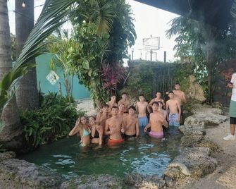Hoosville Hostel - Florida City