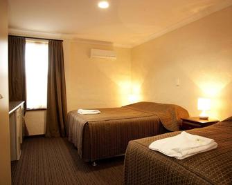 Prince of Wales Hotel, Bunbury - Bunbury - Bedroom