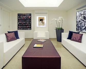 Suites Rome 55 - Rome - Living room