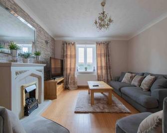Thorn House a beautiful large house in Witney - Witney - Sala de estar