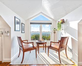 Zen Mountainside Retreat - Spa & Amazing Views! Hot tub, Fire fit & Patio - Hagerstown - Restauracja