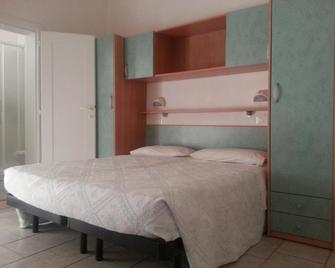 Hotel La Parigina - Cesenatico - Bedroom
