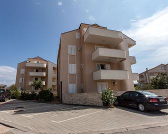 Novalja - Apartment Miro - Novalja - Building