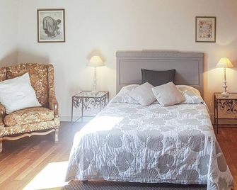 Cozy Home In Plogastel St Germain With Wifi - Plogastel-Saint-Germain - Chambre