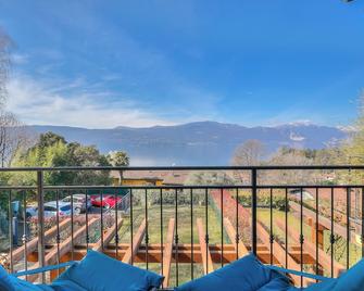 La Brezza Del Lago Maggiore With View - Laveno-Mombello - Parveke