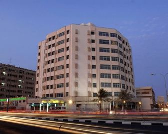 Al Muntazah Plaza Hotel - Doha - Edificio