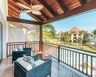 Penthouse w Jacuzzi and Ocean View Puerto Bahia - Samana - Balkon