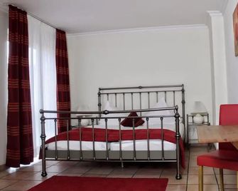 Akazienhof Hotel & Brauhaus - Cologne