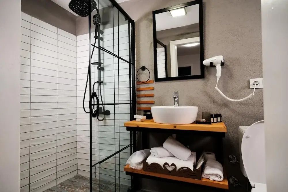 Benjamin Otel Gumusluk - גומושלוק