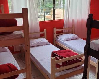 Hostel Kaizen Curitiba - Curitiba