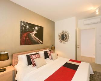 Luxury Apartment Azuri Village Roches Noires - Roches Noires - Bedroom