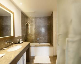 Hotel Messeyne - Kortrijk - Bathroom