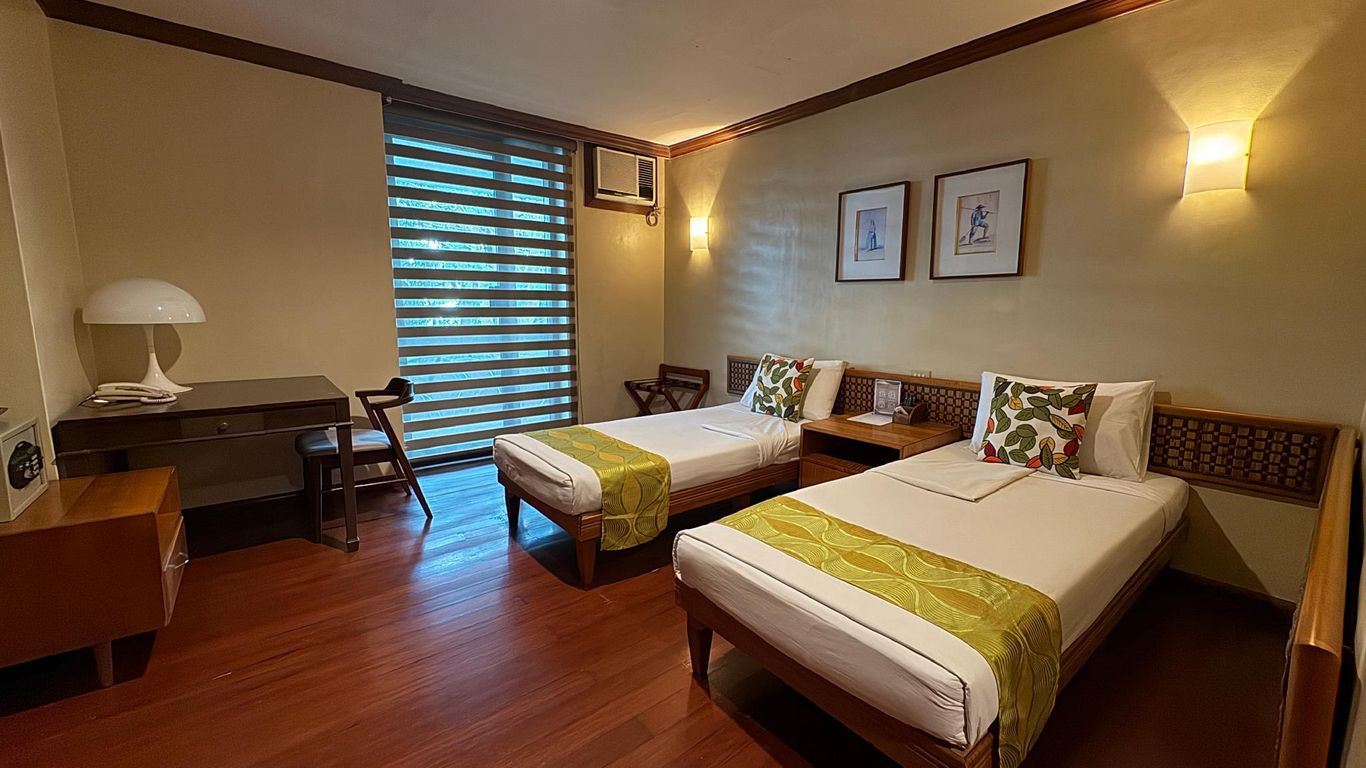 Eugenio Lopez Center