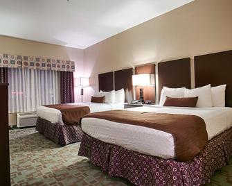 Best Western Plus Eastgate Inn & Suites - Wichita - Bedroom
