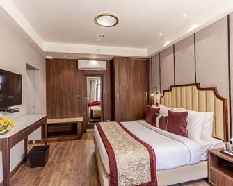 Fortune Khajjiar- Member ITC's hotel group - Khajjiar - Bedroom