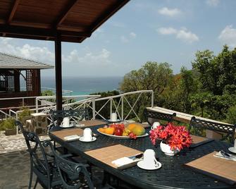 Spring Hotel Bequia - Port Elizabeth - Balkon