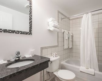 Le Roberval - Montreal