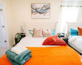 5br & 4ba Lovely House With Beautiful Backyard In Va - Falls Church - Bedroom