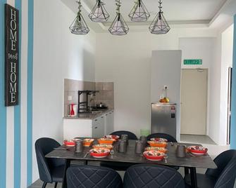 Simfoni Resort Langkawi by Perfect Host - Kuah - Eetruimte