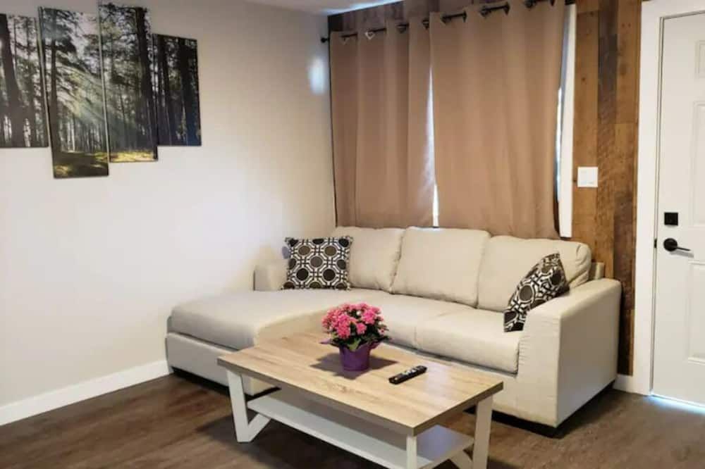 Sheridan lake Motel - Lone Butte - Living room