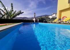 Casa Dos Avós Apartments With Pool In Funchal - Funchal - Pool