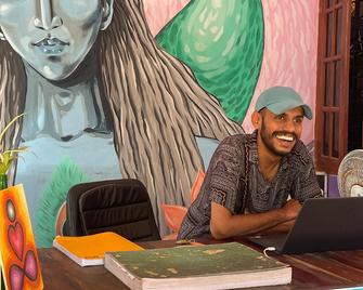 Hostelexp, Varkala - A Beach Town Hostel - Varkala - Rezeption