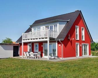 Vacation apartment \'Tau Hus\' in the \'Roden Hus\' with terrace - Timmendorf - Gebäude